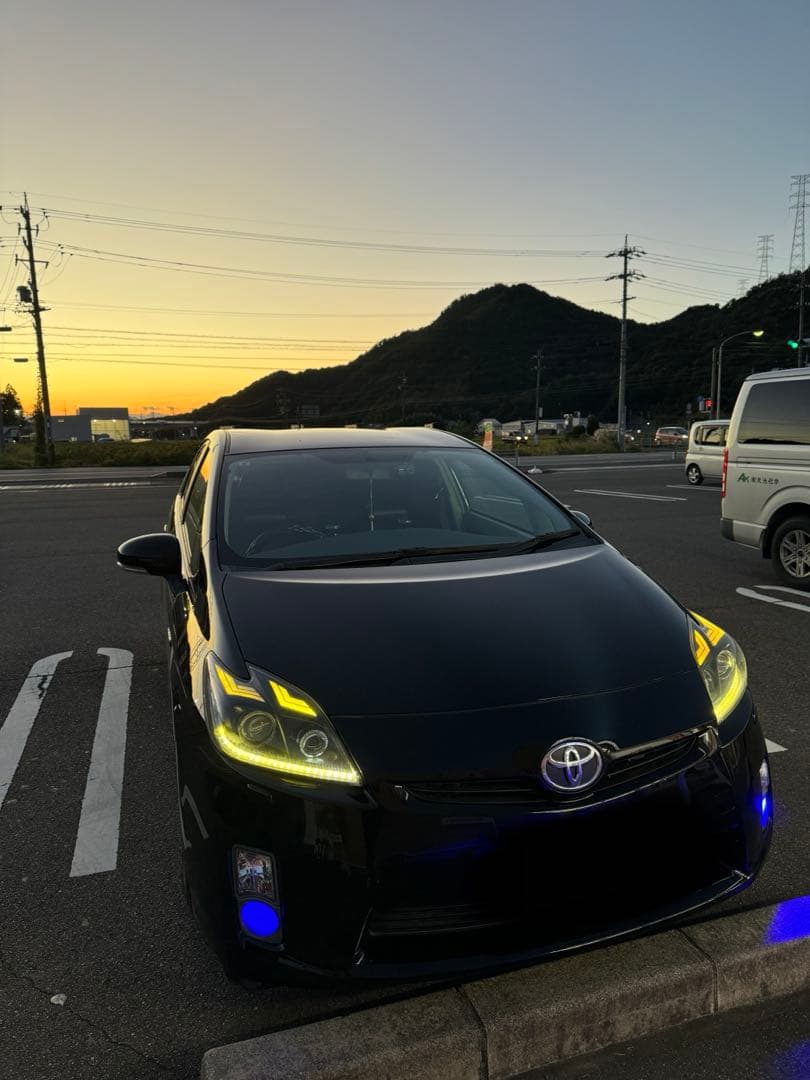 o*様 トヨタ 30プリウス ヘッドライト 加工品