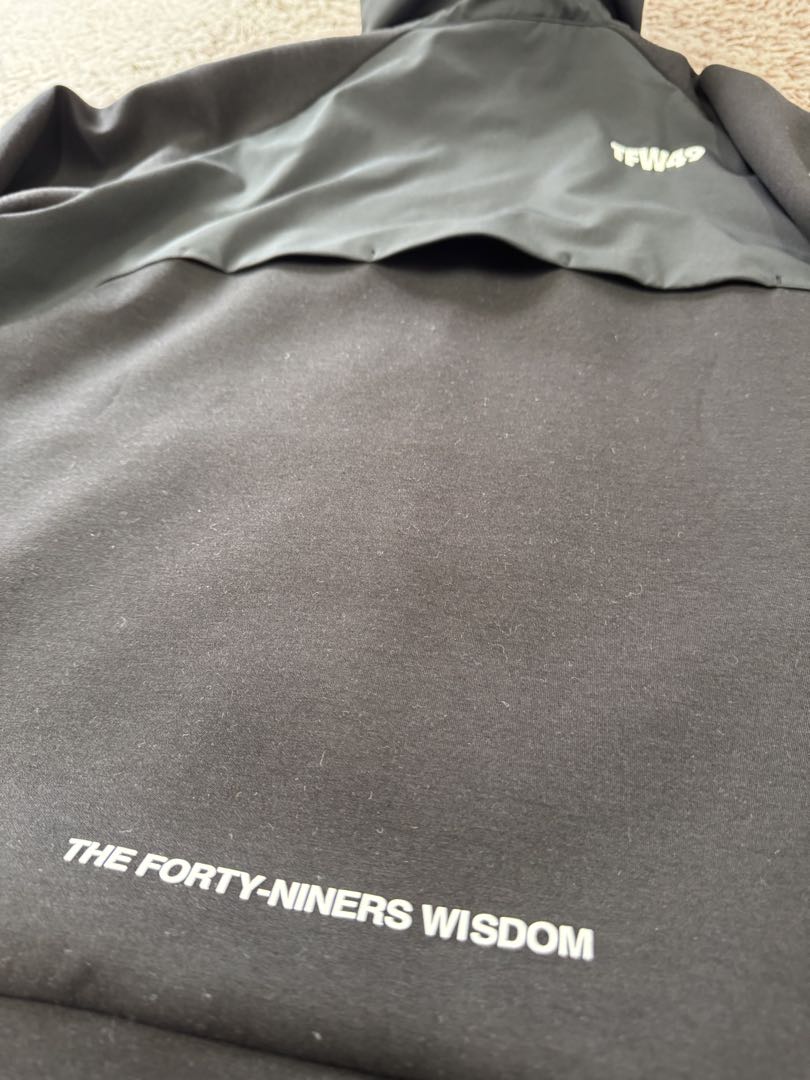 新品TFW49 CARDBOAD MATELIAL STAND FULL ZIP