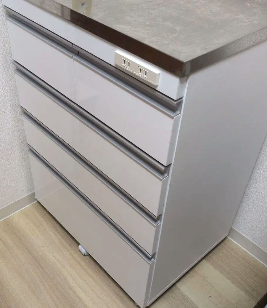 キッチンカップボード　キッチンカウンター 　収納棚
