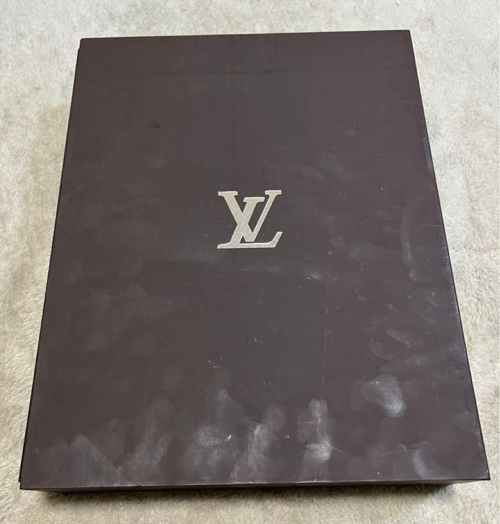 LOUIS VUITTON 華麗なる歴史　本