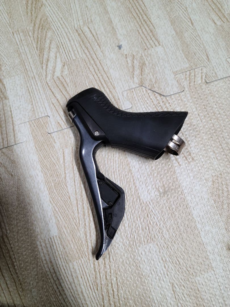 Shimano Ultegra ST-R8050 Di2 STIレバー　左右