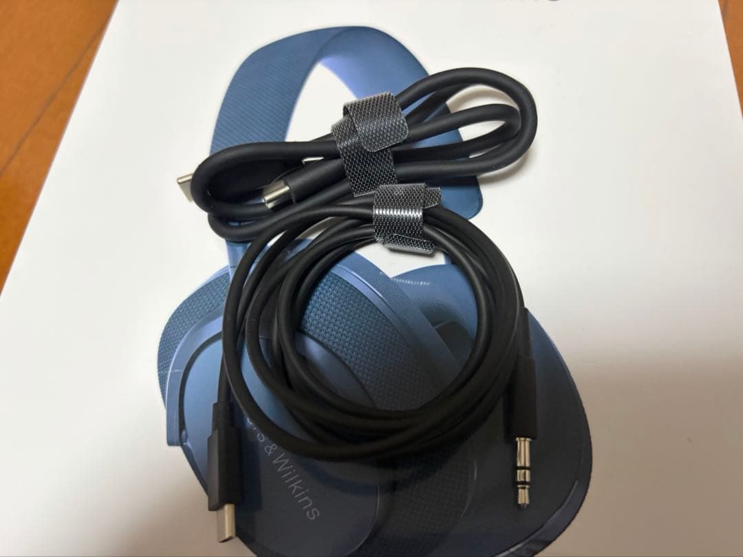 TM　Bowers & Wilkins Px7 S2e