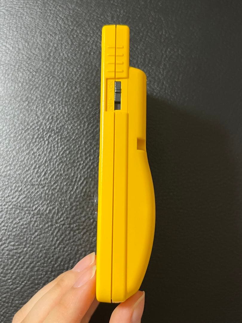 ゲームボーイカラー　ポケモンデザイン　正規品