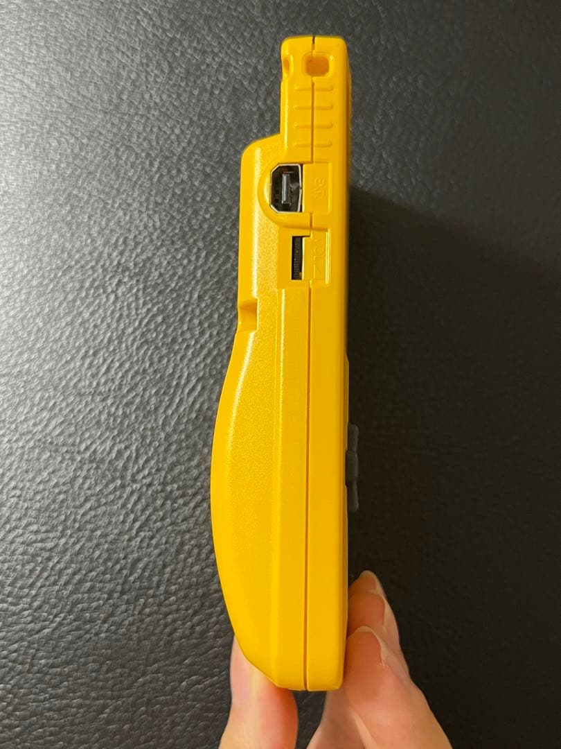 ゲームボーイカラー　ポケモンデザイン　正規品