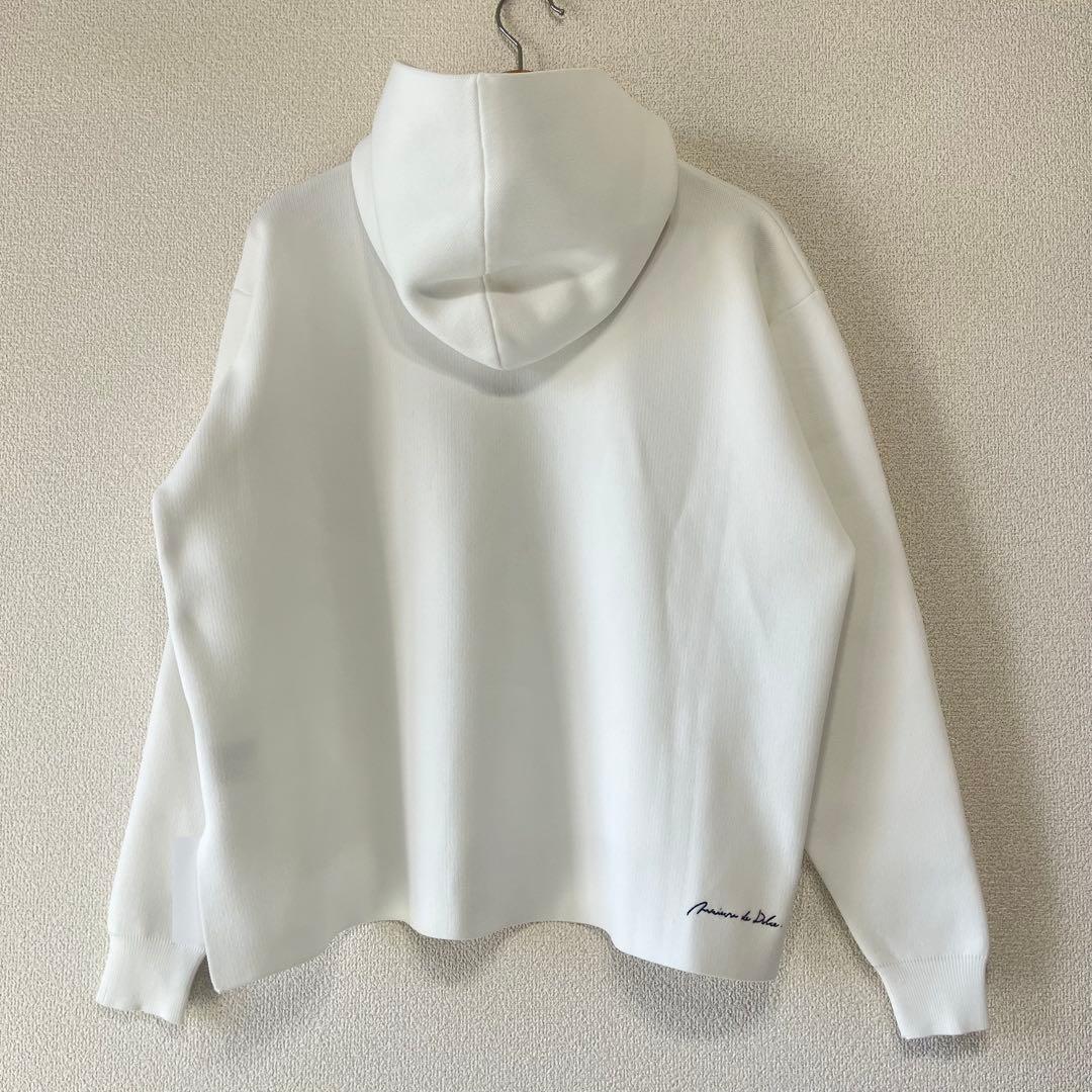 【新品】maison de Dolce. ニットパーカー　ホワイト　ロゴ刺繍