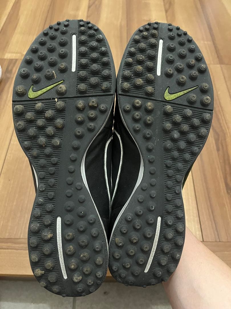 アイス　NIKE TIENPO 28cm