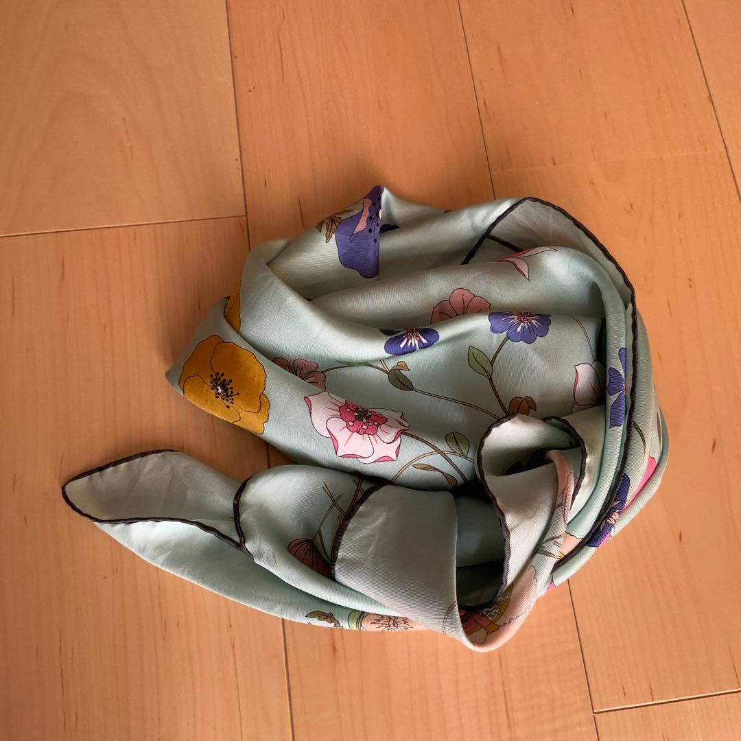 TOMORROWLAND STOLE E FLOWER シルクスカーフ
