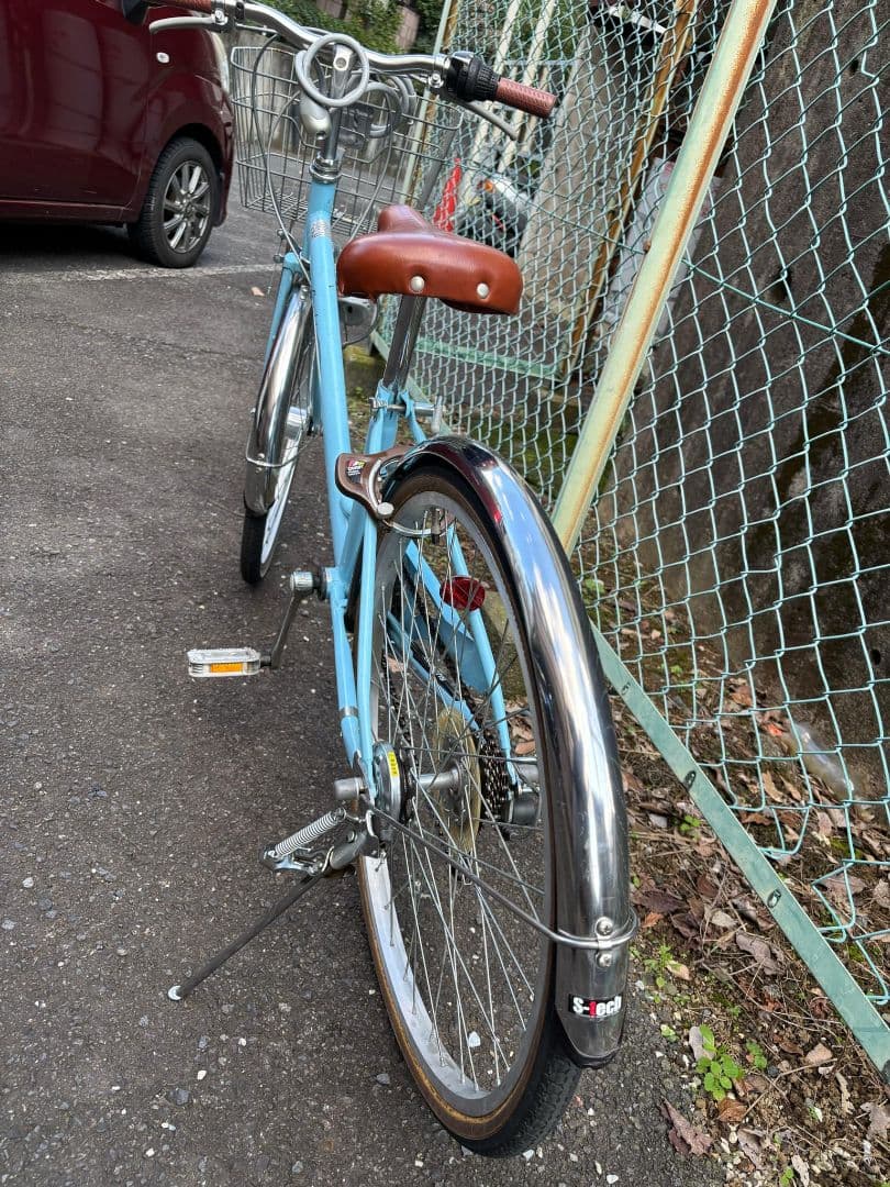 24 インチ子供用自転車 ライトブルー 前面バスケット付き(土、日値下げました)