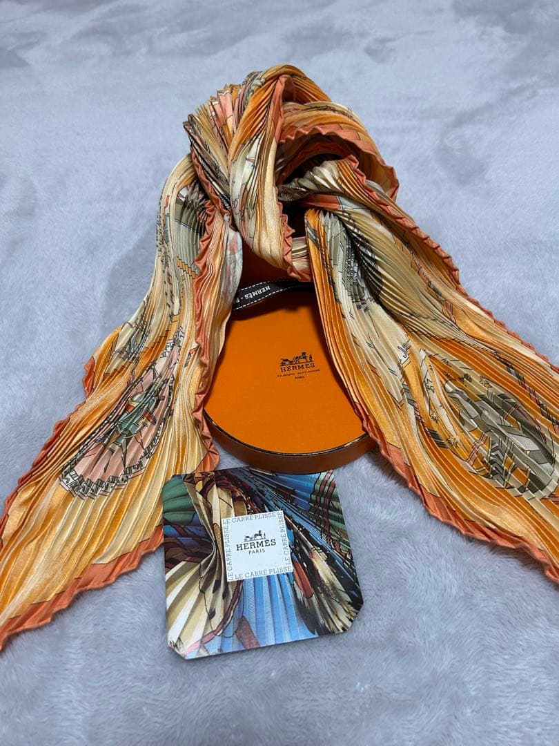 HERMES プリーツスカーフ カレ