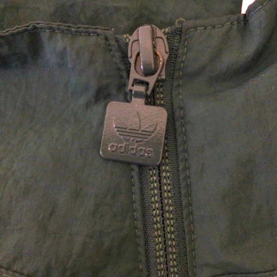 adidas アディダス ウィンドブレーカー　Sサイズ　グリーン　カンボジア製