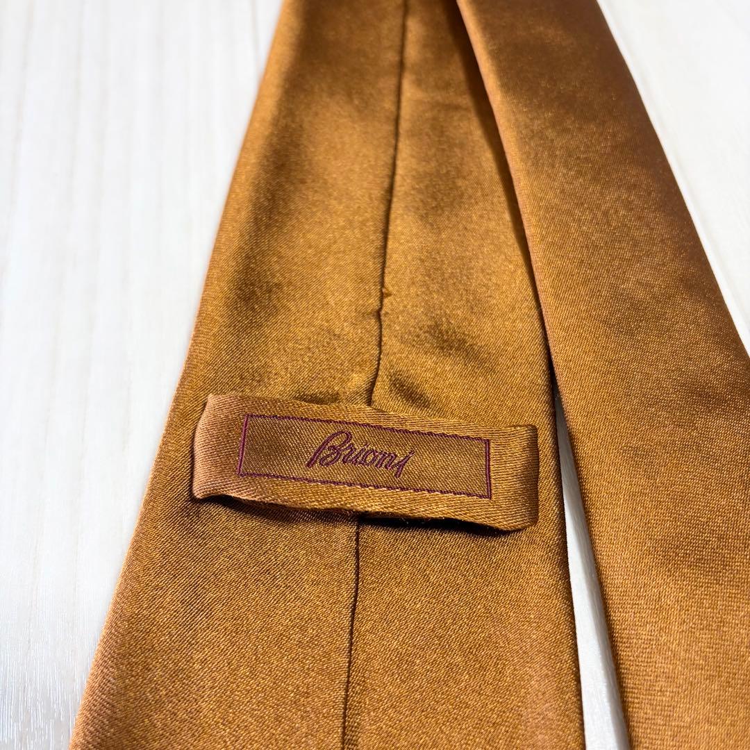極美品【Brioni】ブリオーニ 高級生地タイ ソリッドブラウン ハンドメイド