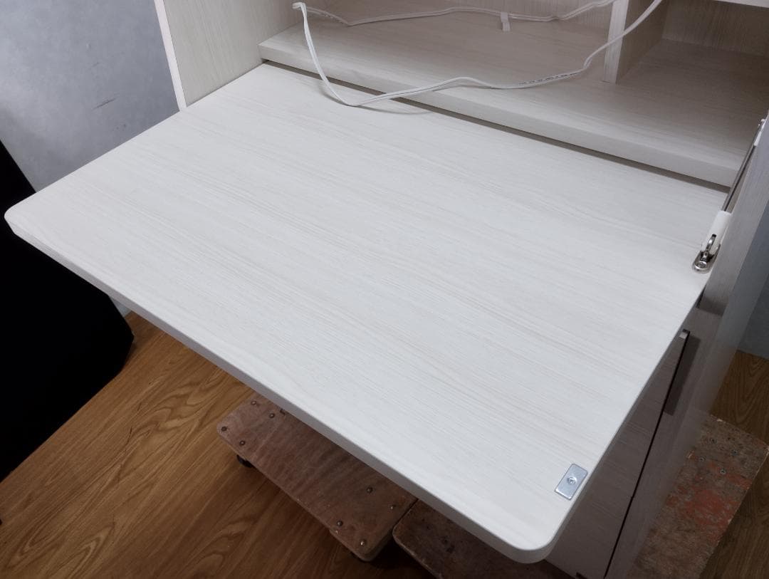 K♢129 協栄産業 ライティングデスク LEDライト付き 未使用品