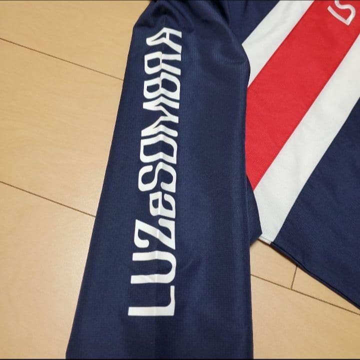 【新品未使用】 ルースイソンブラ 別注 ピステ パーカー 紺 L 廃盤モデル