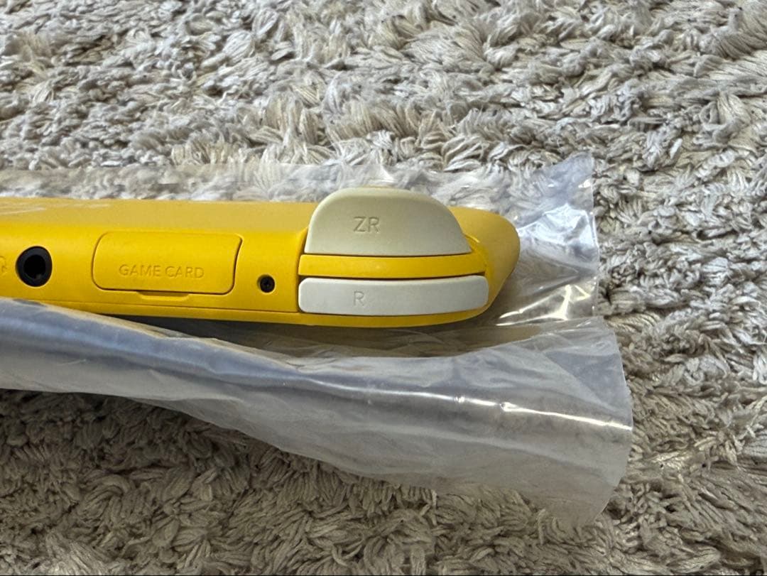 Nintendo Switch Lite イエロー本体 充電器付き 箱あり