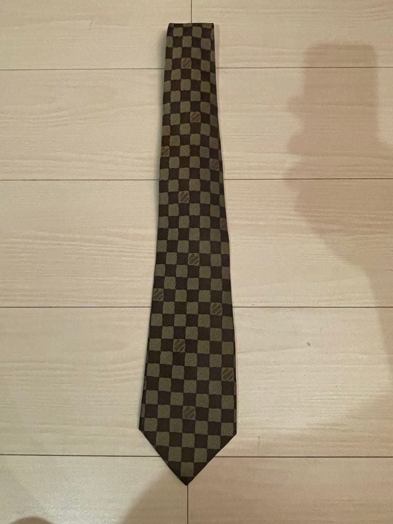 LOUIS VUITTON ロゴ　ネクタイ