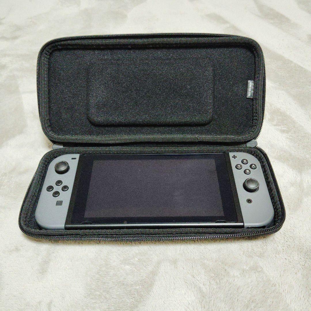 Nintendo Switch 本体とアクセサリーセット　ケース付き❣