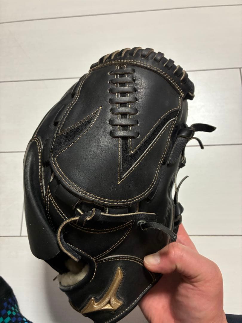 Mizuno 硬式グローブ 投手用　右投げ用 グローバルエリート
