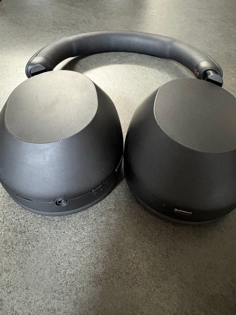 SONY WH-1000XM5 ワイヤレスヘッドホン ブラック ケース付き