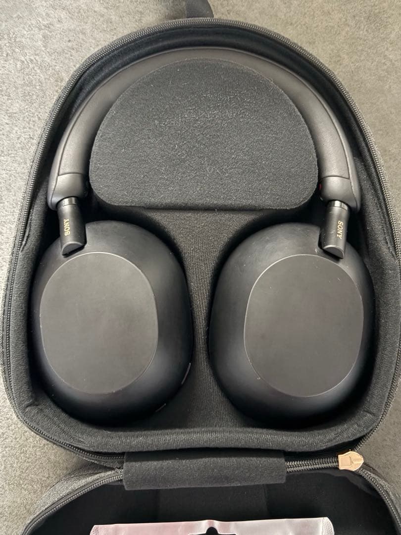 SONY WH-1000XM5 ワイヤレスヘッドホン ブラック ケース付き