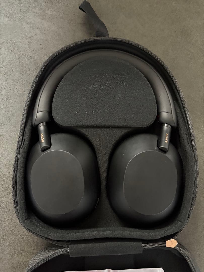 SONY WH-1000XM5 ワイヤレスヘッドホン ブラック ケース付き