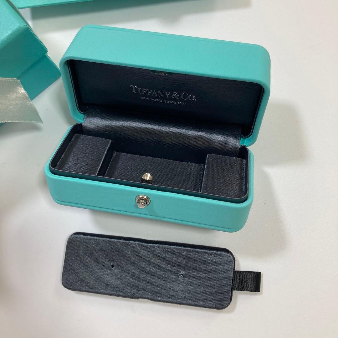 極美品　ティファニー　ピアスケース　空箱　現行品　ブルーボックス