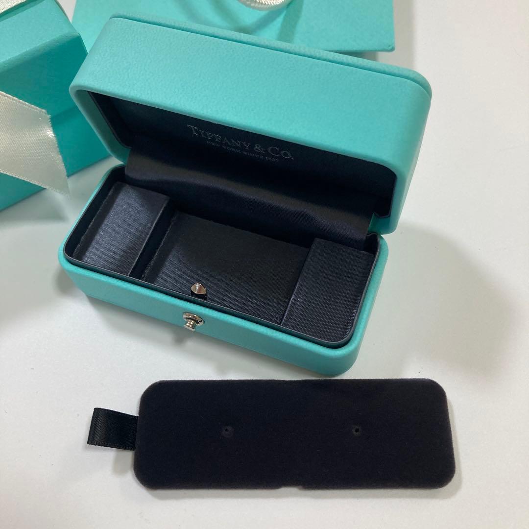 極美品　ティファニー　ピアスケース　空箱　現行品　ブルーボックス