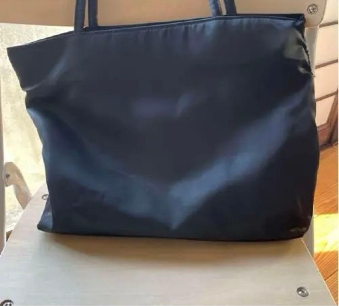 PRADA トートバッグ