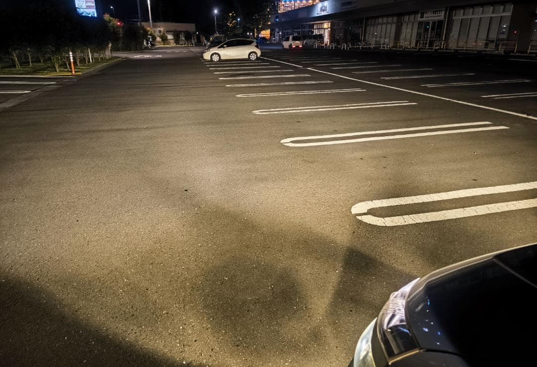 18LED　シリーズS　ハロゲン色宇宙一明るいバルブ　H11H8H16HB4