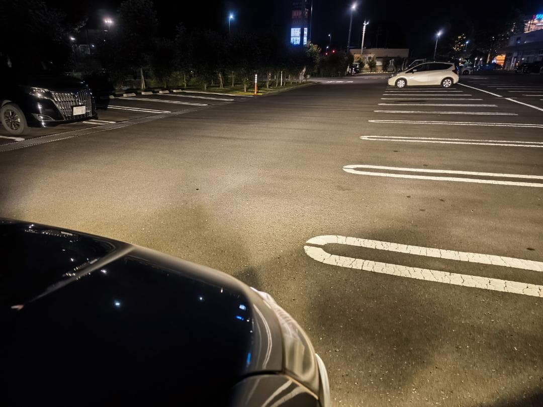 18LED　シリーズS　ハロゲン色宇宙一明るいバルブ　H11H8H16HB4