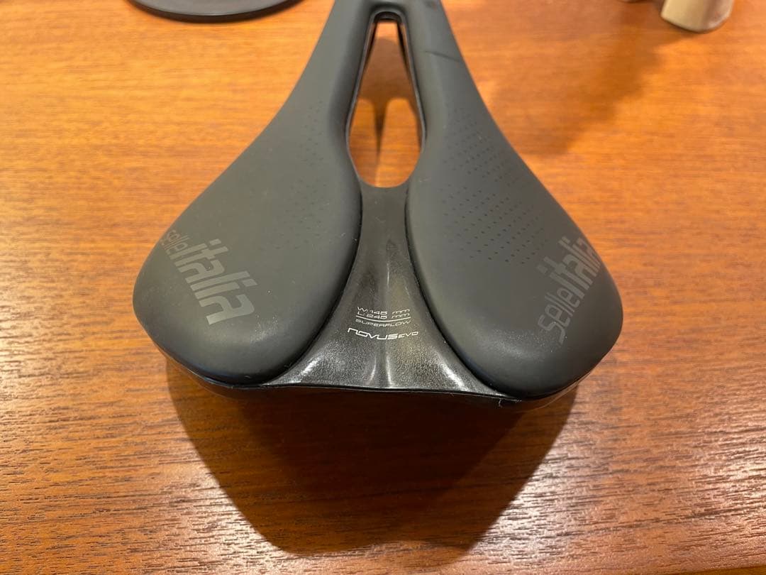 Selle Italia サドル　NOVUS BOOST EVO