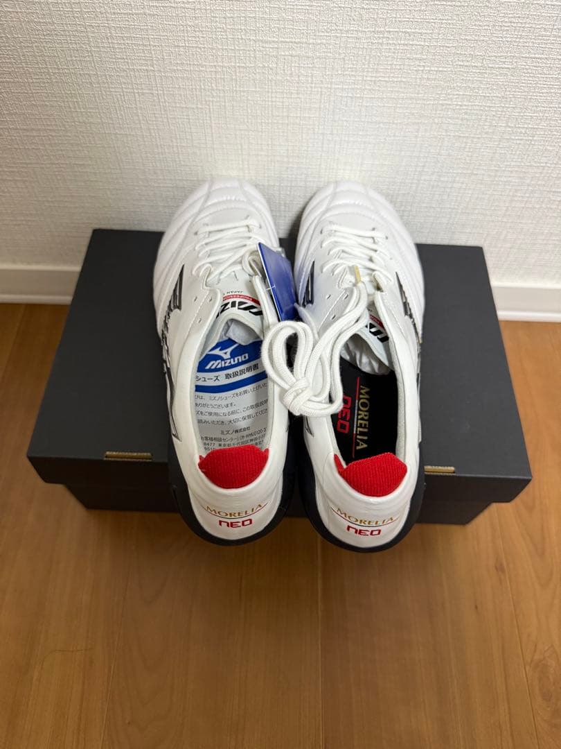 新品未使用Mizunoモレリアネオ4 27.5cm 「値引き交渉可」