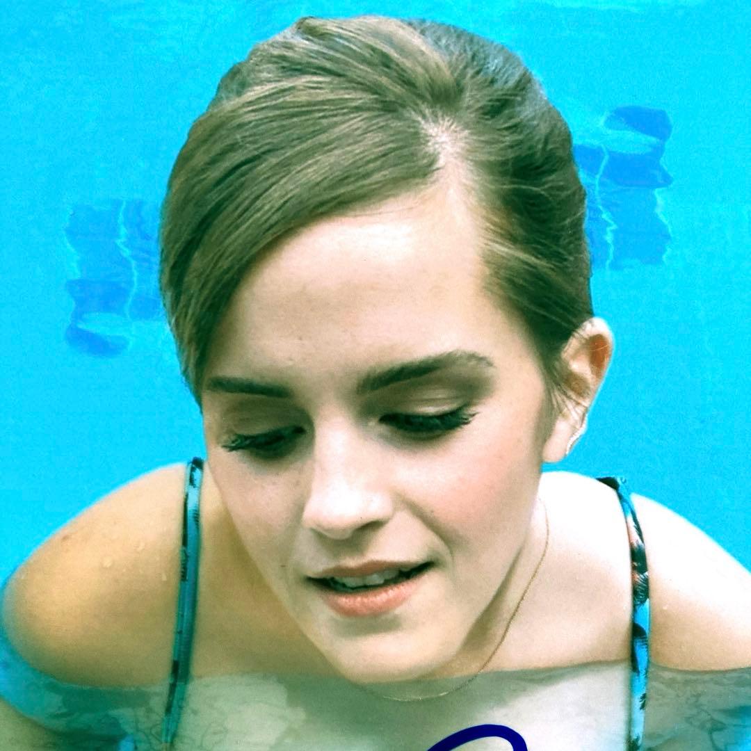 セール中…エマ・ワトソン直筆サイン入り2Lサイズ写真…Emma Watson…