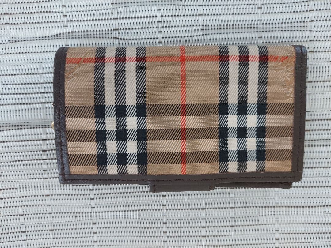 Burberry ノバチェック　レザー　４連キーケース　極美品