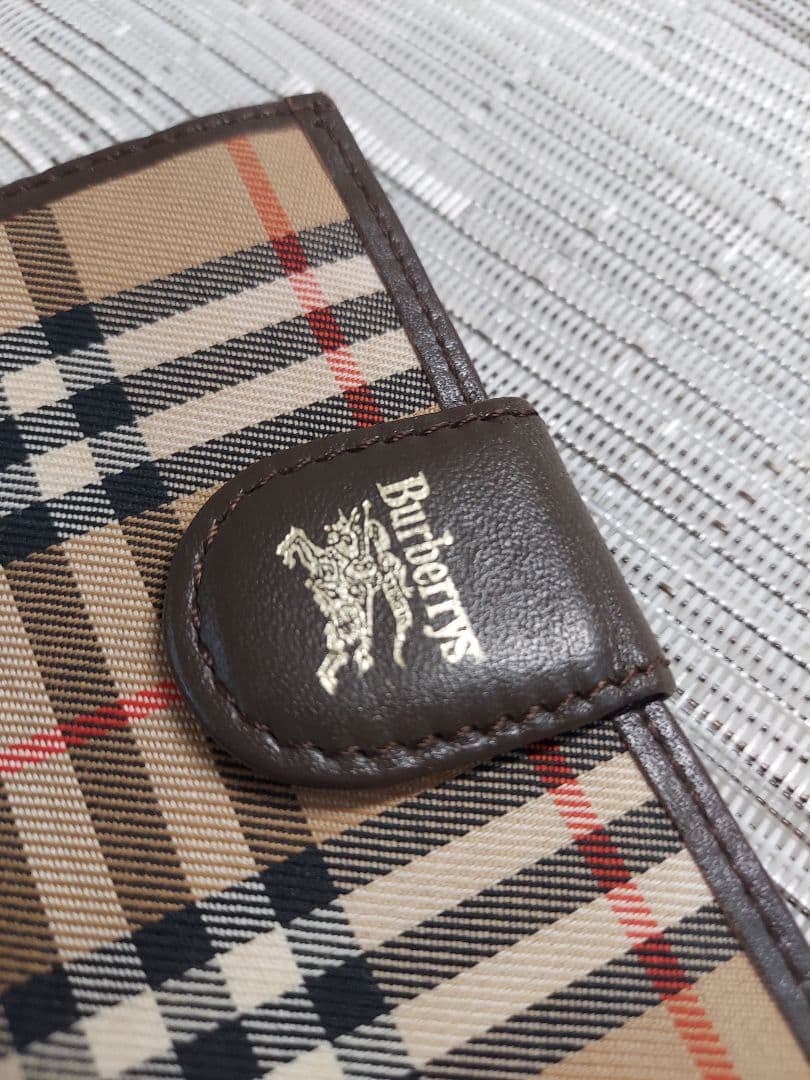 Burberry ノバチェック　レザー　４連キーケース　極美品