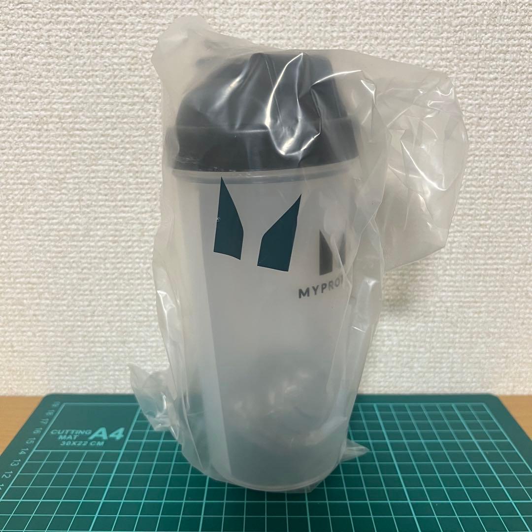 マイプロテイン ウエイトゲイナー ノンフレーバー2.5kg シェイカー付き