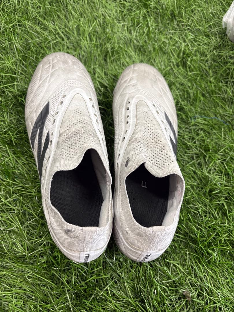 New Balance サッカーシューズ テケラ