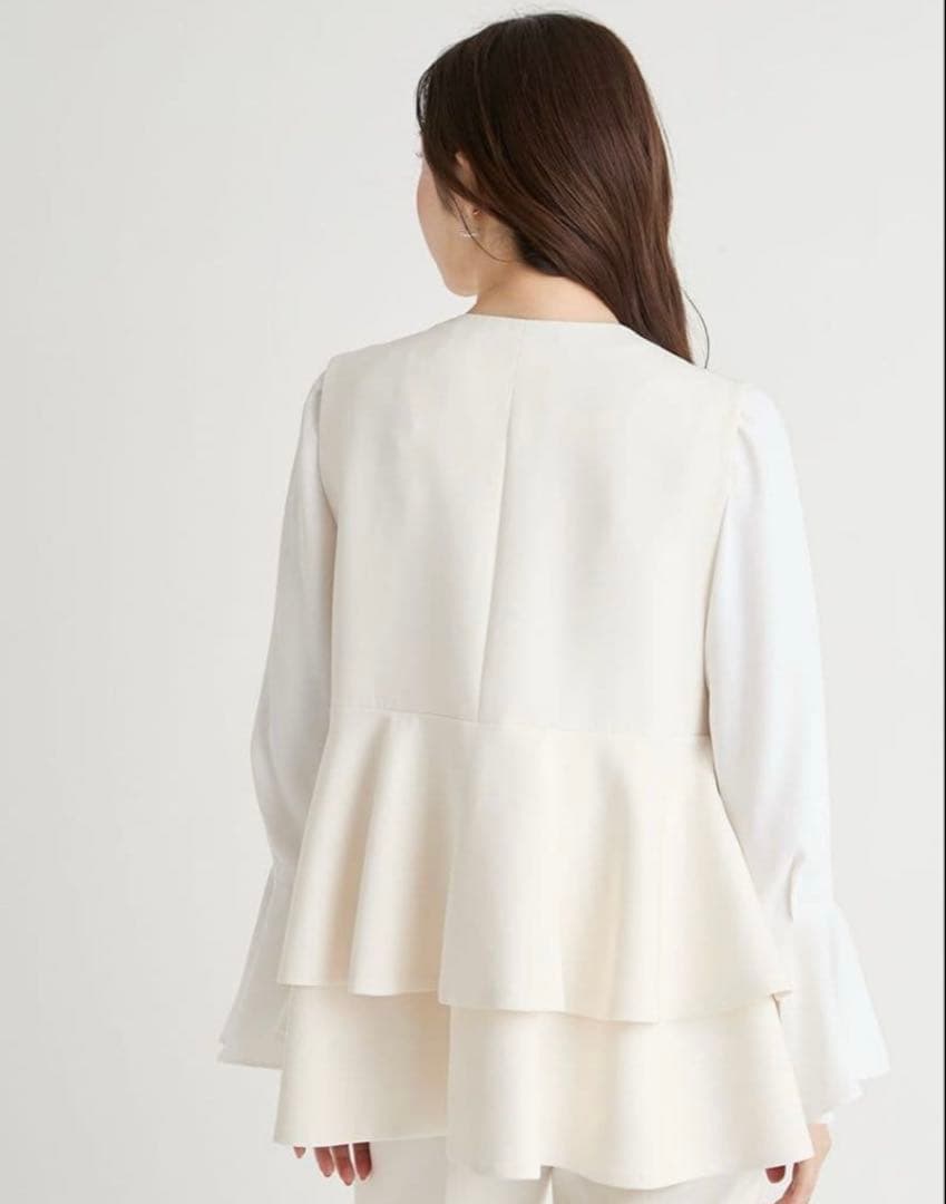 【完売品】CELFORD ペプラムパールジレ&アシメラッフルブラウス2点セット