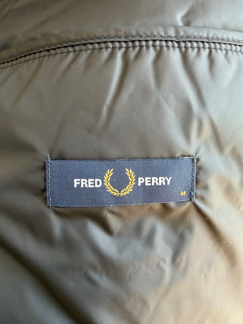 FRED PERRY / Insulated Gilet Mサイズ　極美品
