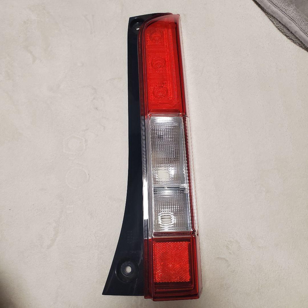 N-VAN　純正テール　美品