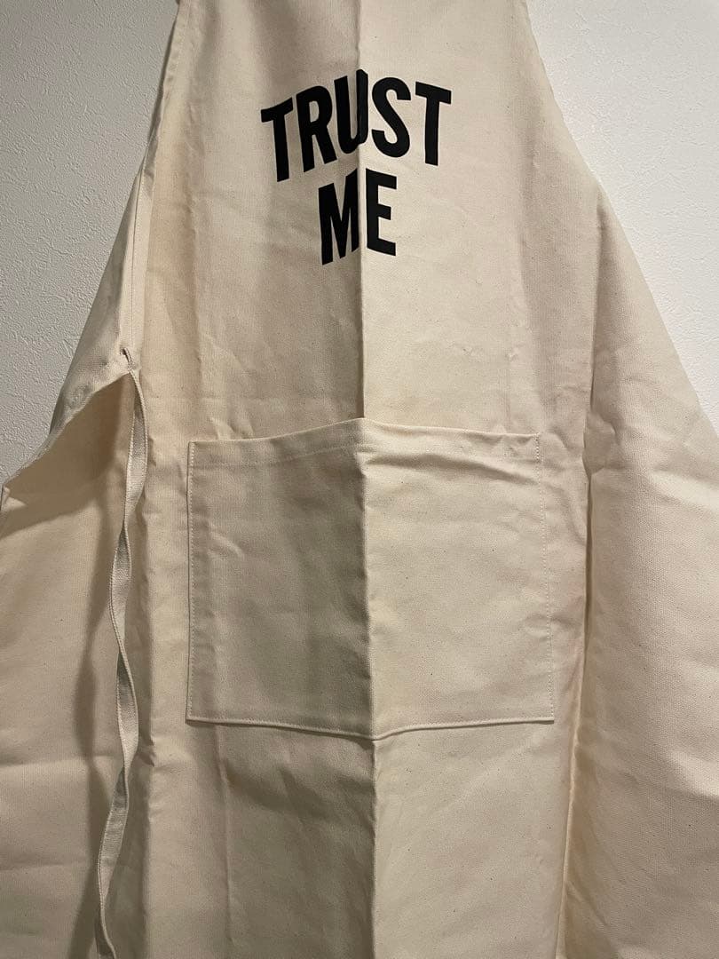 【3/15日まで出品】美品)(未使用)DRESSSENドレスセンAPRON