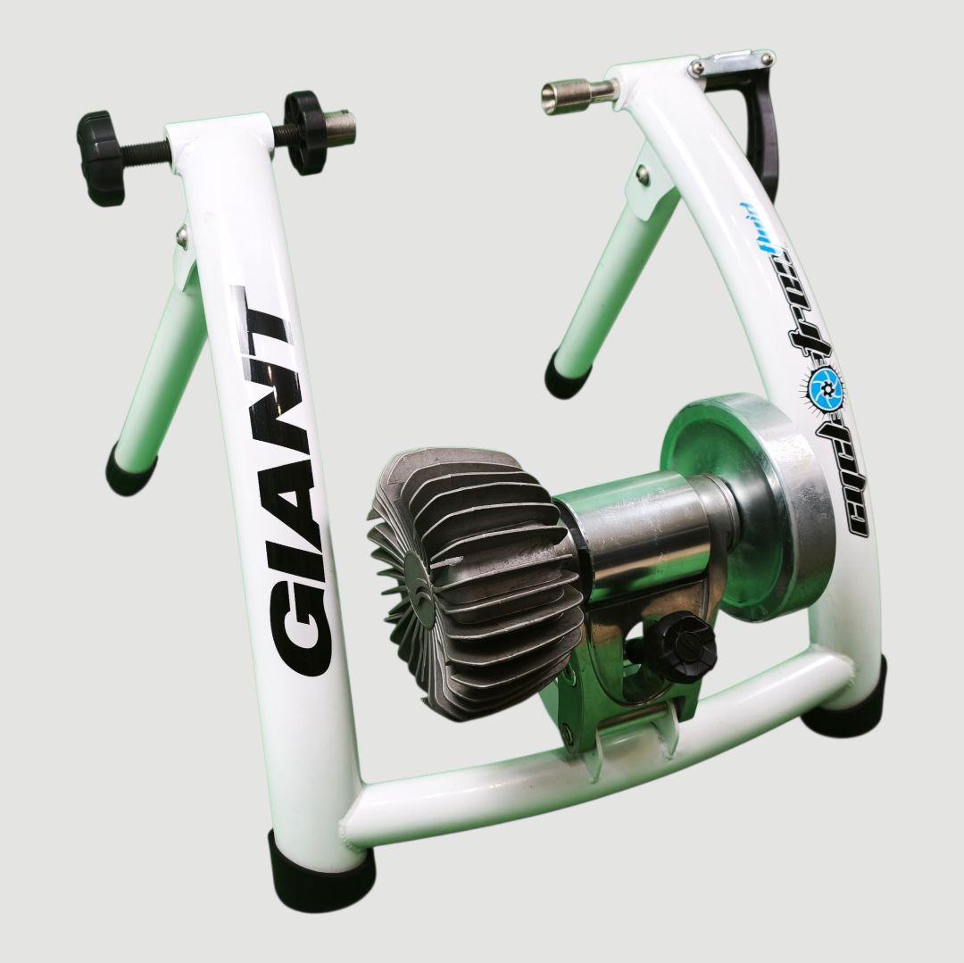 GIANT CYCLOTRON FLUID ST 固定ローラー台