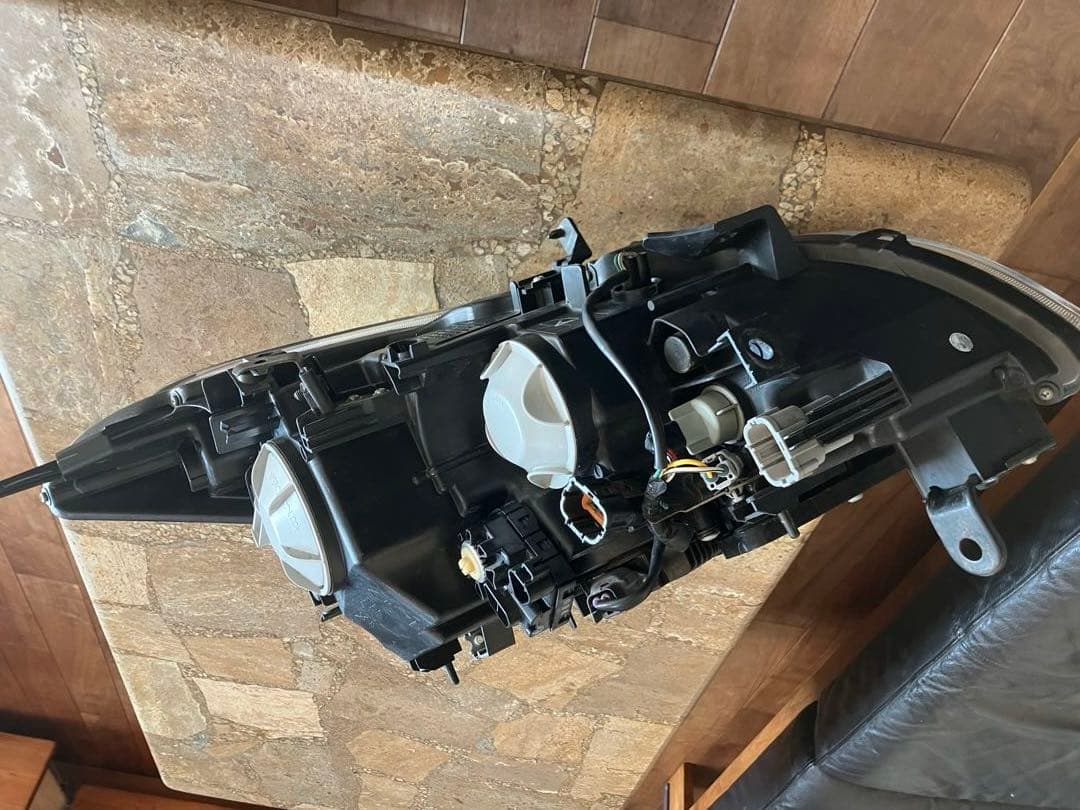 美品フーガY51前期左側ヘッドライト AF S有ポリカーボネート