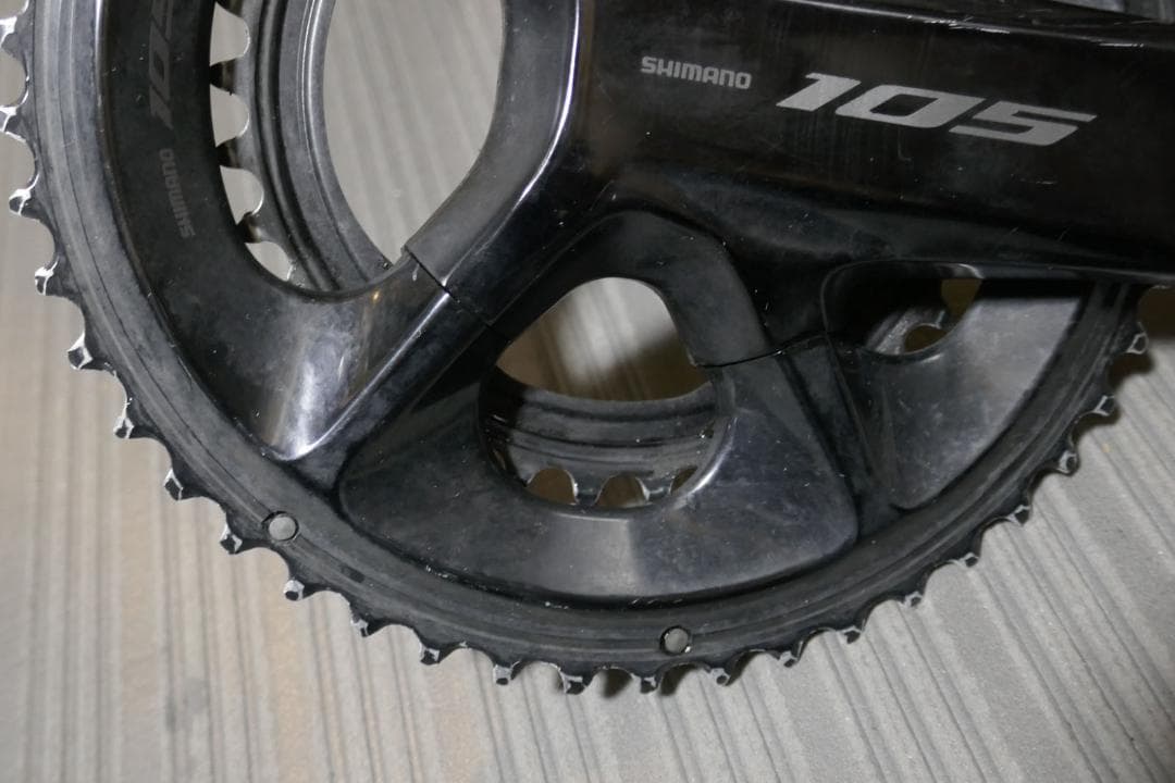 Shimano 105 クランクセット　12速 50-34T　165mm