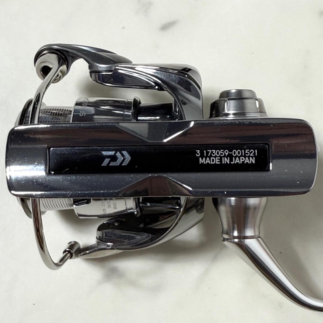 美品 DAIWA 22 イグジスト SF1000S-P 日本製 ダイワ