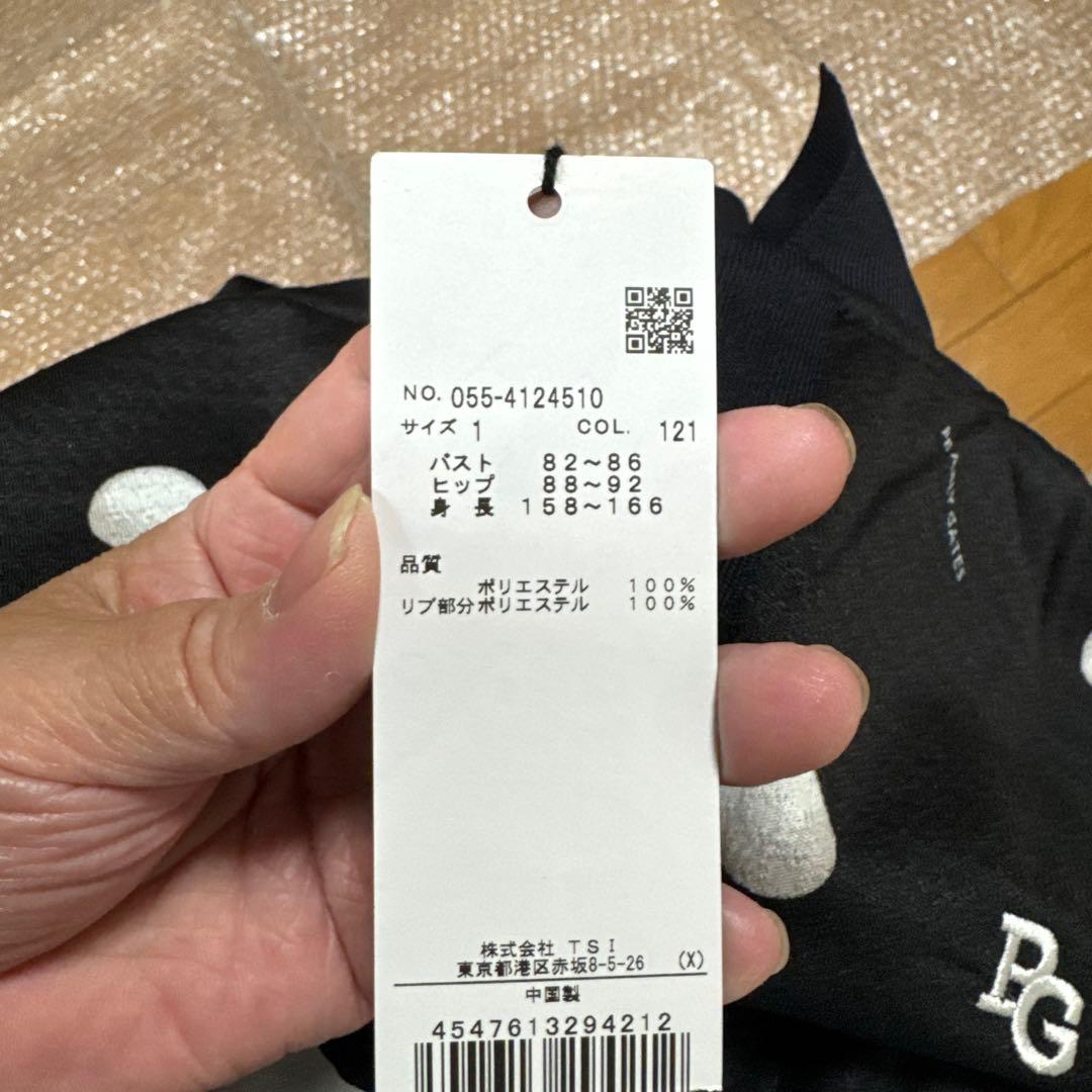 本日迄PEARLY GATESゴルフロゴ刺繍ワンピースサイズ1新品未使用タグ付