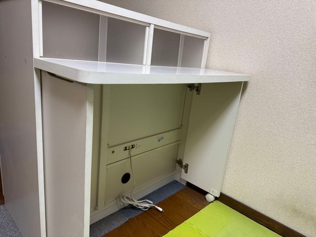 両面　キッチン　カウンター　3月26日まで