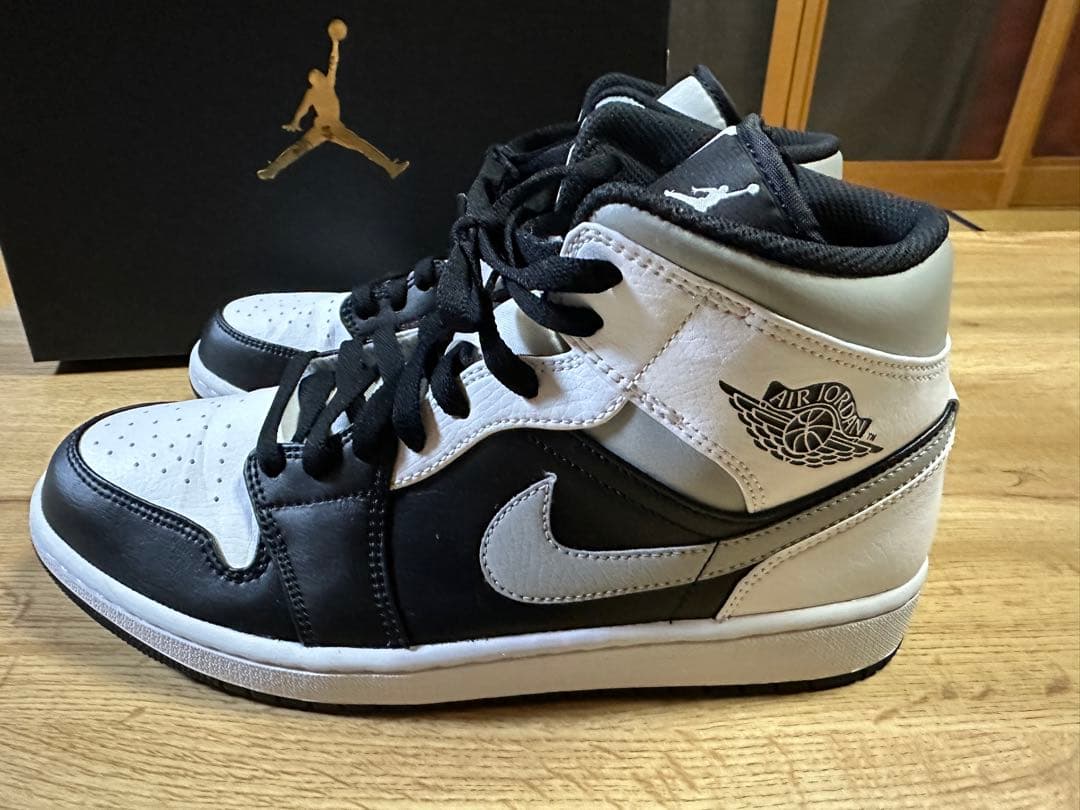 Air Jordan 1 MID ホワイトシャドースニダン鑑定書付き