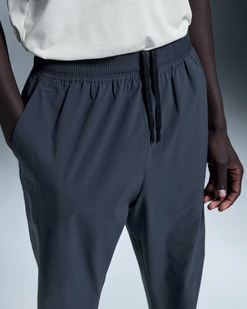 On Focus Pants S ネイビー　オン ランニング