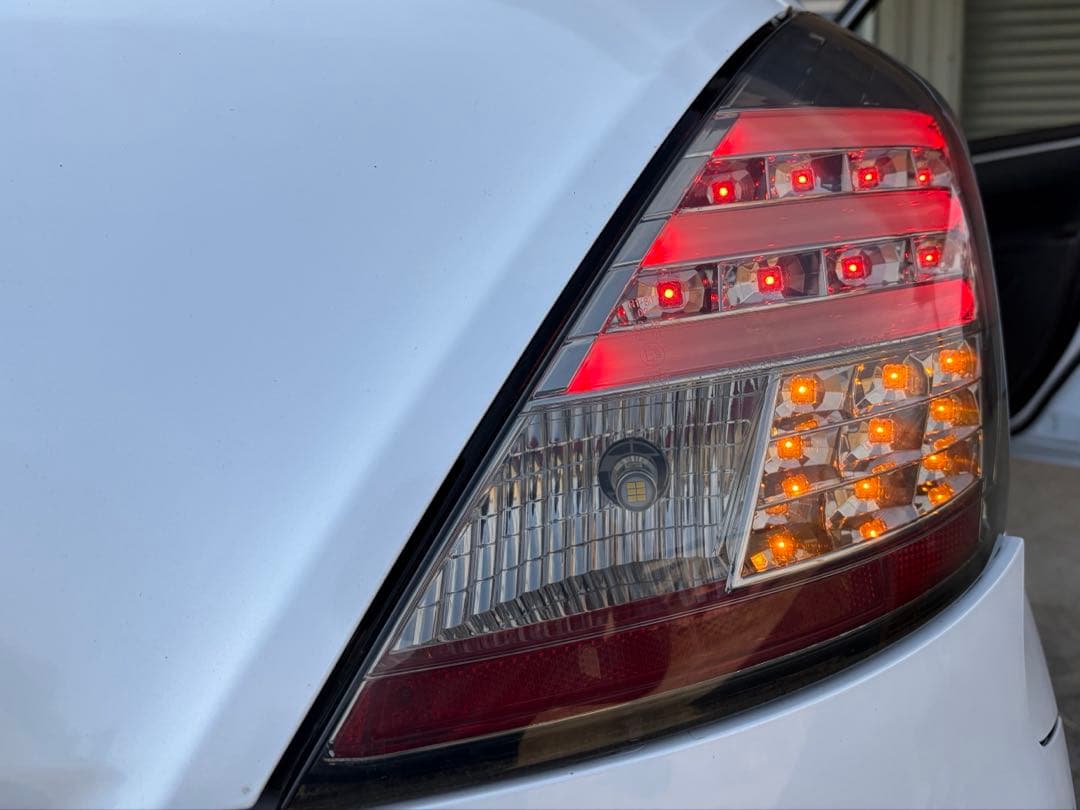 スズキ　スイフト　SONAR製 LEDテールランプ