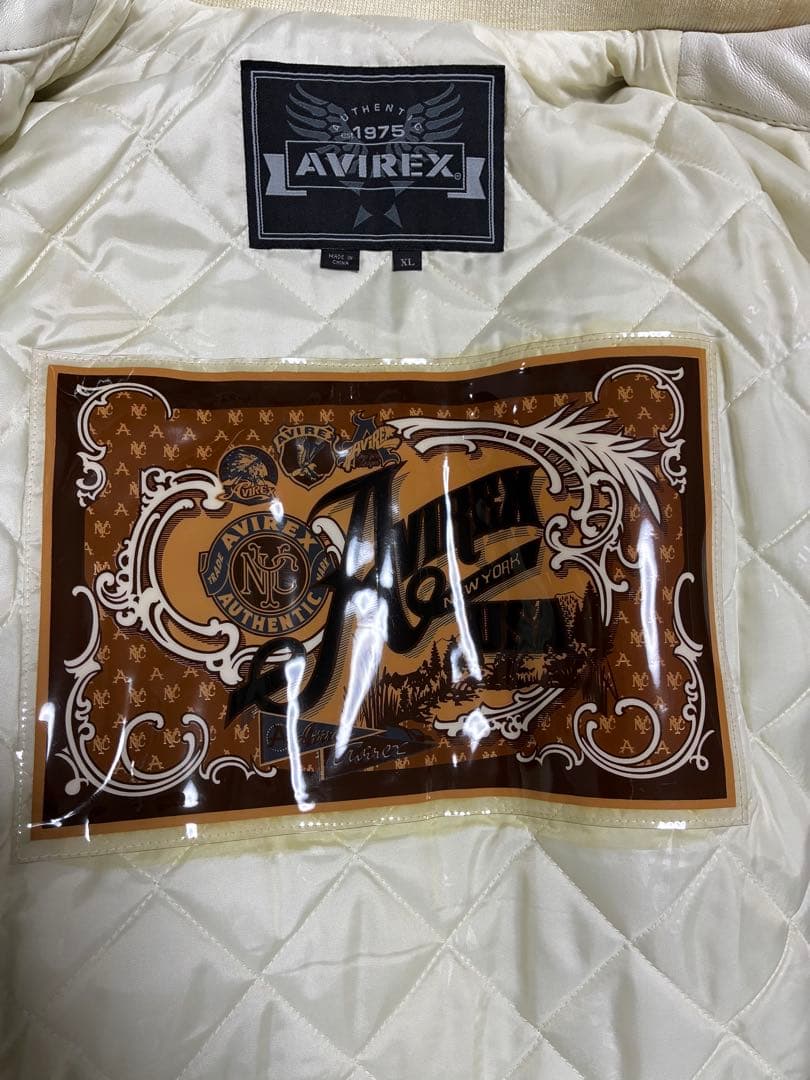 AVIREX ホワイト レザージャケット